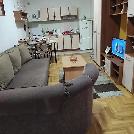 Marina Sa Garazom Lejlighed