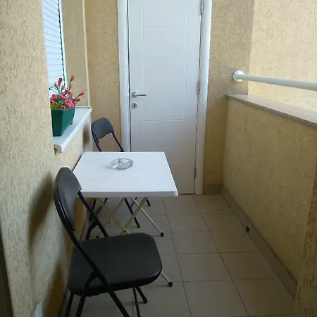 Marina Sa Garazom Lejlighed